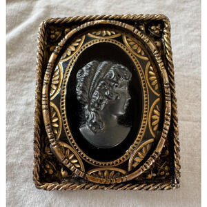 Vintage Black Cameo Woman Pin Brooch Pendant Square Gold Tone Carved Frame